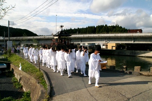 伊里前で秋祭り