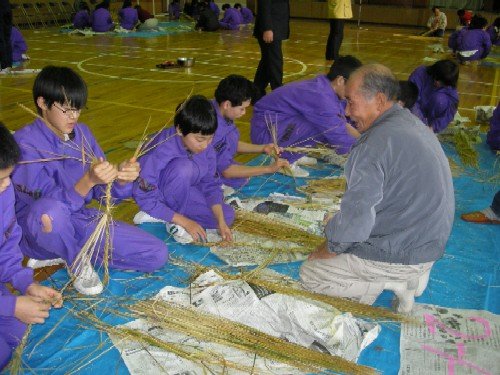 入中でしめ縄づくり教室