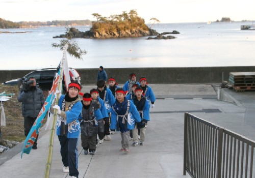 小中学生が大漁祈願